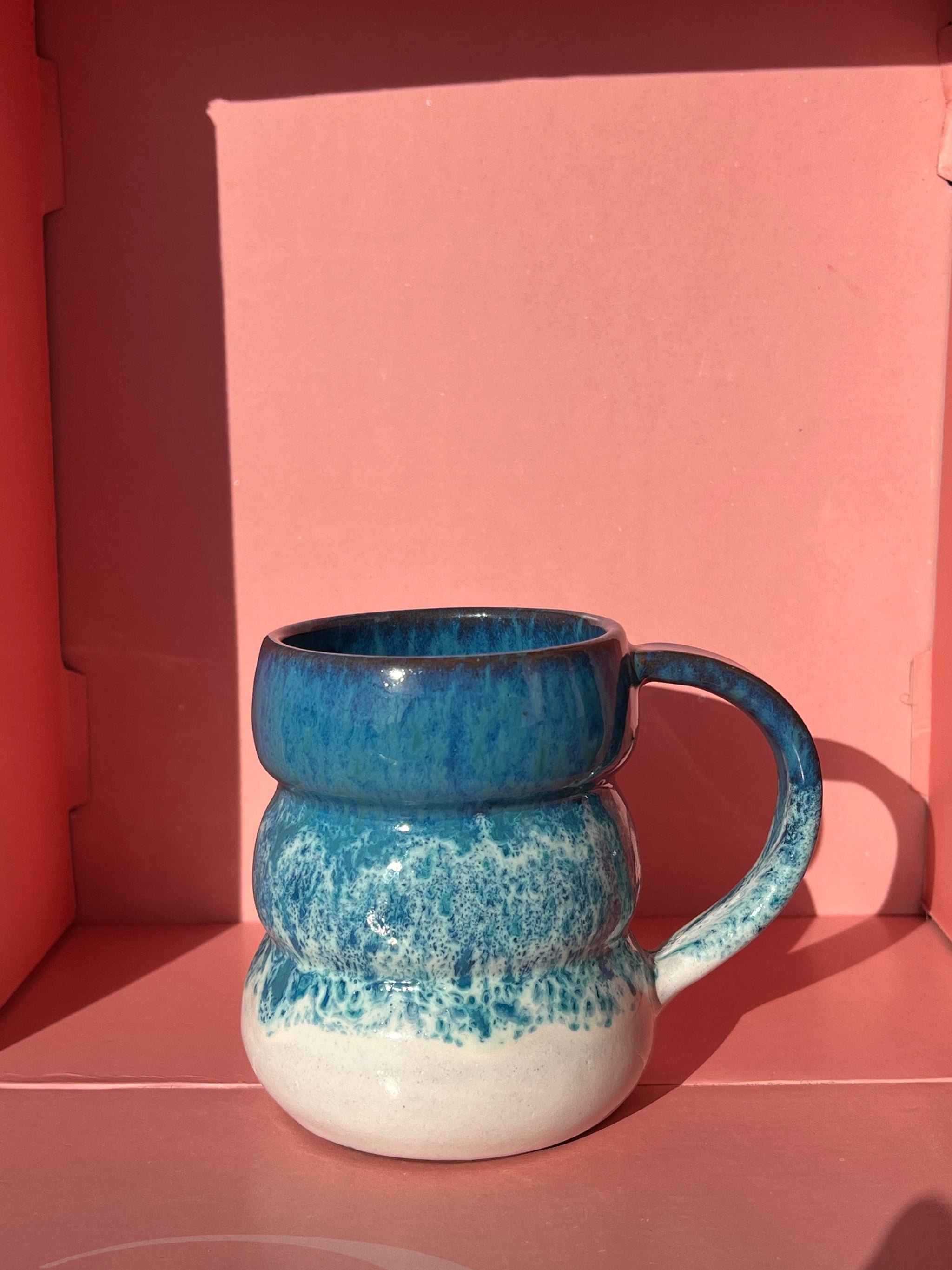 Tide bubbles mug